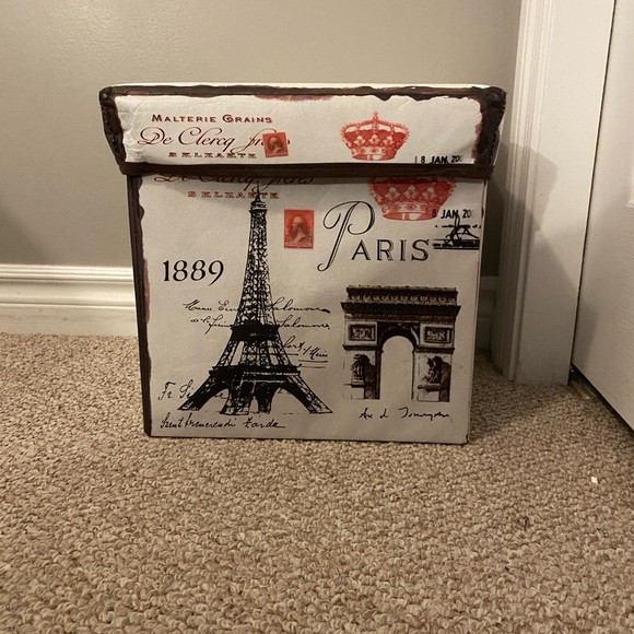 Box - Picture 2 of 4